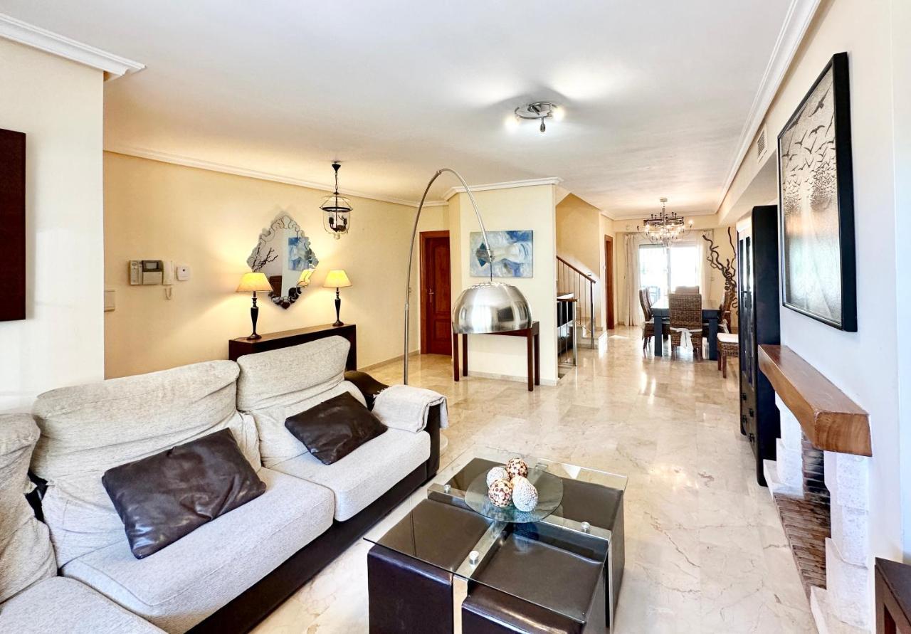 El Arenal Townhouse By The Beach With Swimming Pool - Eaw Homes Marbellac Extérieur photo