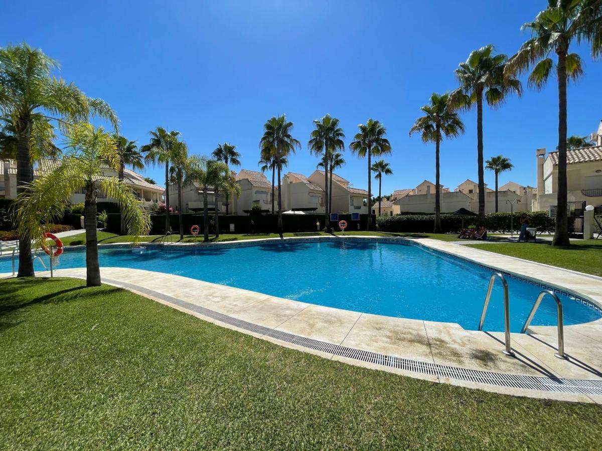 El Arenal Townhouse By The Beach With Swimming Pool - Eaw Homes Marbellac Extérieur photo