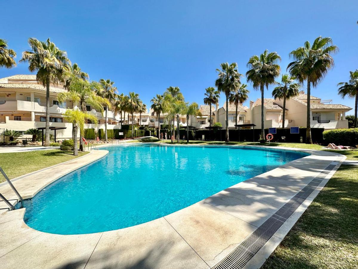 El Arenal Townhouse By The Beach With Swimming Pool - Eaw Homes Marbellac Extérieur photo
